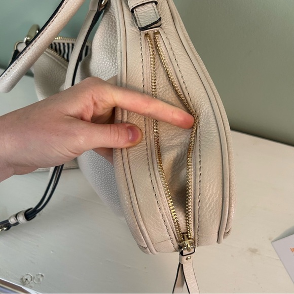 KATE SPADE SMALL ELLA COBBLE HILL BAG IN Cream Leather Shoulder Bag - Picture 7 of 8